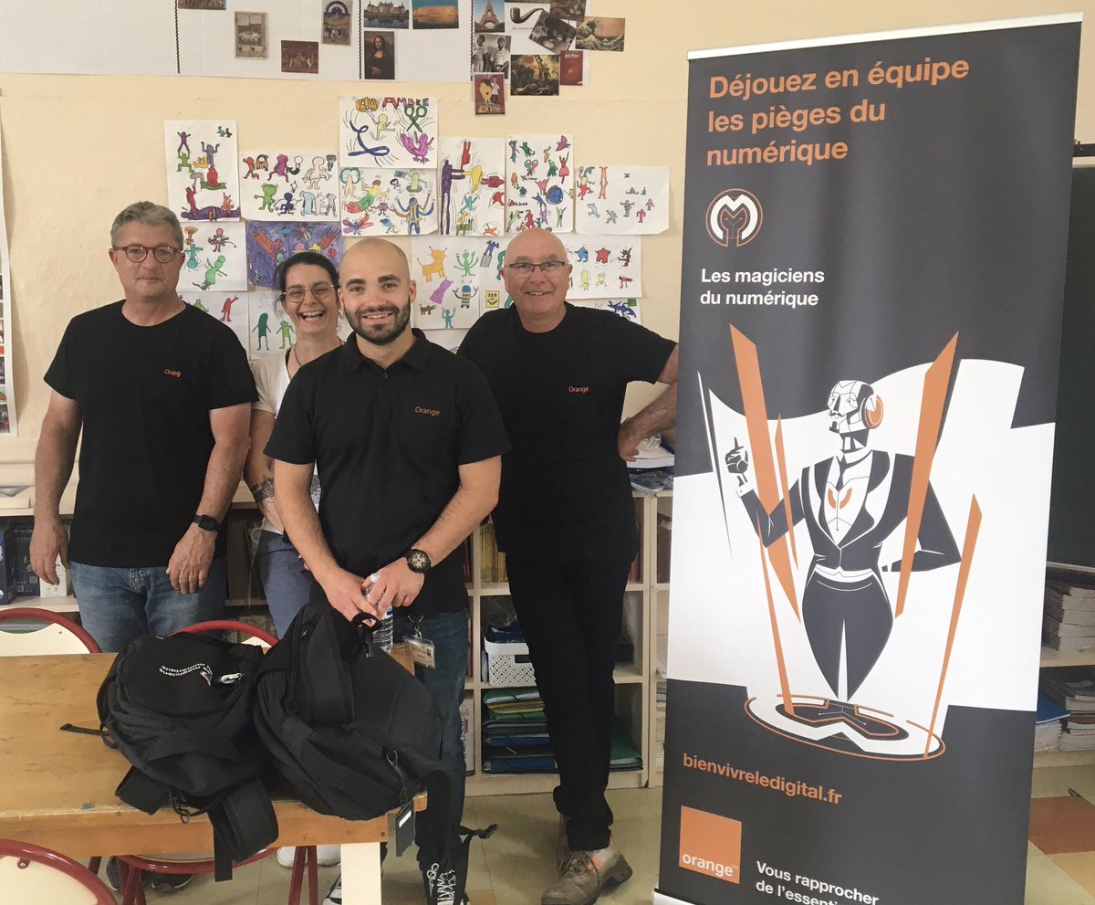 Nicolas_Wolff's tweet photo. 🧙Les Magiciens du Numérique d'@orange investissent l'école de Maizières la Gde Paroisse d’@AubeDepartement pour sensibiliser les CM1/CM2 au numérique responsable. 

🙏 Merci à Valérie Hubert Bruno et Jordan, à la Directrice et à Monsieur le Maire. 

#EducationNumérique #RSE https://t.co/78abMk2hgR