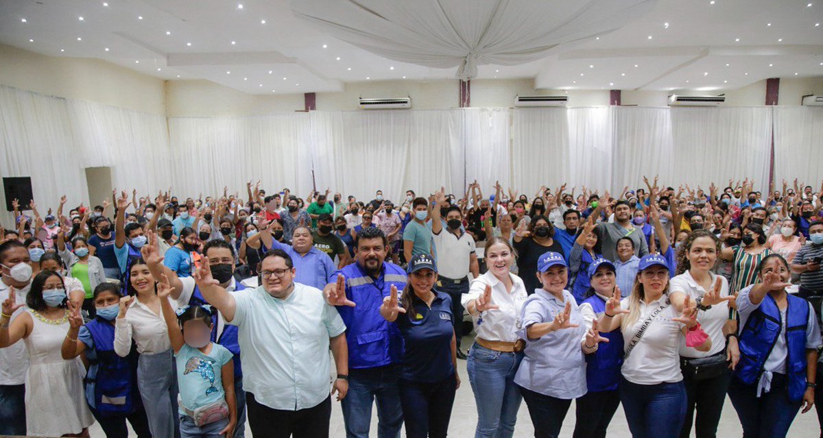 Estamos en la recta final, redoblando esfuerzos y trabajando por amor a #QuintanaRoo, con este gran equipo de estructura electoral del PAN de #Chetumal. El 5 de junio salgamos a votar y llenemos las urnas para  #MejorarEnSerio. 🗳#LauraGobernadora