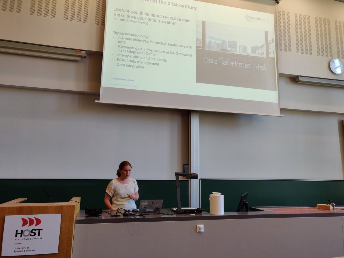 Talk of Prof. Dr.-Ing. Dagmar Waltemath on Ongoing initiatives for the mining of clinical routine data for research purposes in German university hospitals at the IACS of the Hochschule Stralsund