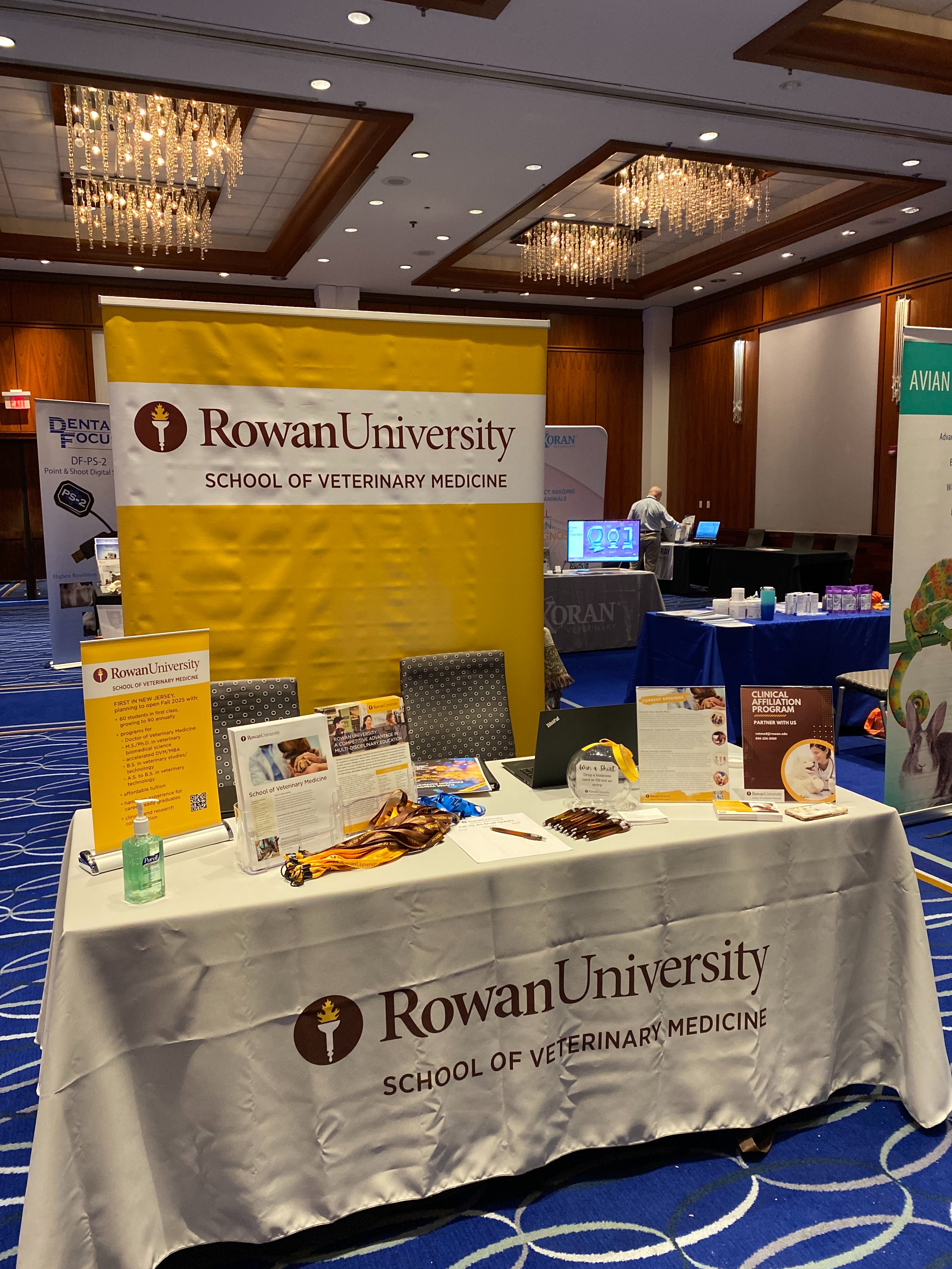 Rowan University School of Veterinary Medicine (RowanVet) / Twitter