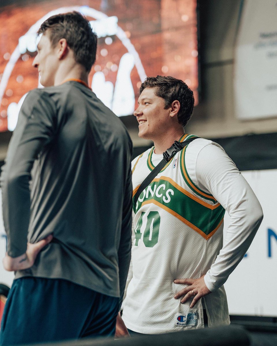 BrianPBosche's tweet photo. My first season shooting the @BBLofficial and @WBBLofficial is in the books 📸

I moved to London from Seattle a year ago and feel so fortunate to be welcomed by the British Basketball community. I can’t wait for next season. https://t.co/4DTxJetSJz