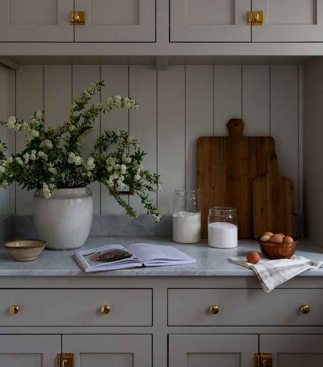 Nothing's better than a little R&amp;R at home 🌿 
Design by <a href="/lightanddwell/">light and dwell</a>