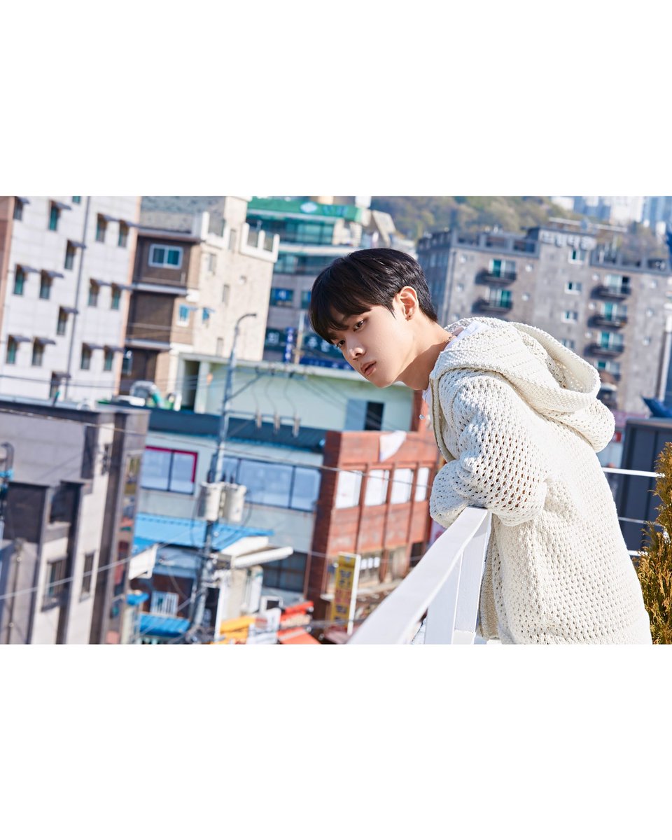 Demian_tweet's tweet photo. 세상 모든 딜라이트 좋은 하루!! To, De:lighties all over the world: have a great day 😉 https://t.co/Ri8fFhUSuK
