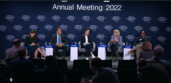 uniglobalunion's tweet photo. "Workers are coming out of feeling abused and we're seeing workers starting to organizing and form unions."
"We have not forgotten the needs of essential workers to have #EssentialRights" @CHoffmanUNI #Davos2022 https://t.co/tqUOrW7EdM