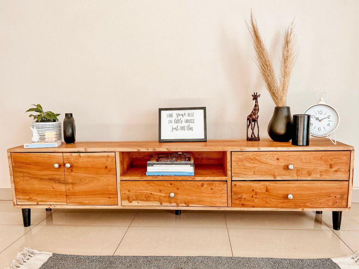 LikotaZM's tweet photo. This is a signal to start investing in making your home beautiful βΊοΈ
Contact us for handcrafted furniture on +260963882720
#Likota #ClientCamera πΏπ² https://t.co/890LKzyBdl