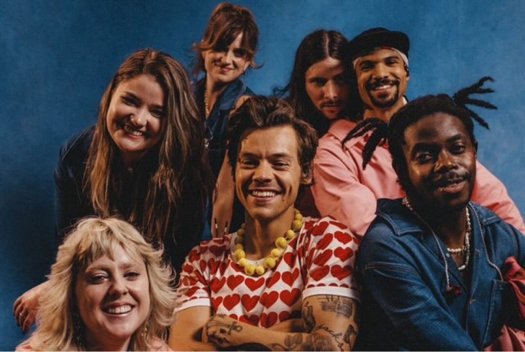hstylespics's tweet photo. harry and his band photographed by anthony pham https://t.co/RLI15YQYVo