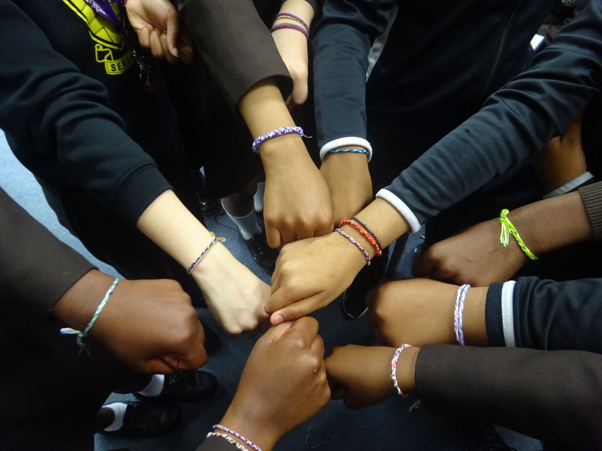 StAngelas_Sch's tweet photo. Year 8 retreat: Attitude of Grace. This morning year 8 enjoyed spending time in reflection, thinking and discussing Grace and Love. At the end made and exchanged friendship bracelets - showing love to each other.
#retreat #Catholicethos #Serviam #Grace #Love https://t.co/uB3Vtd88Bo