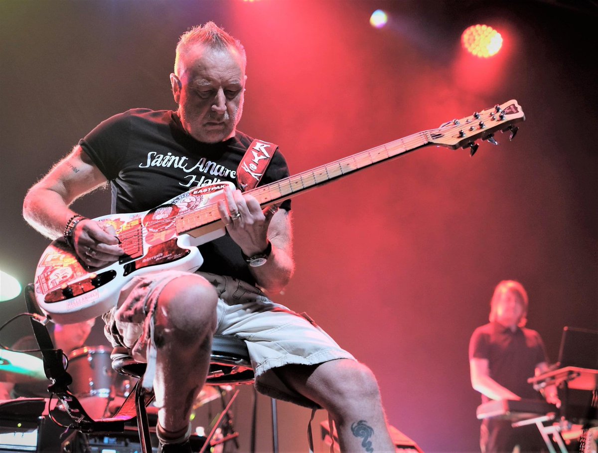 peterhook's tweet photo. A few photos from our recent show in Aix En Provence, France at @6MICAIX…

Only 3 shows left to go now on our French tour:

Tomorrow - #LaBam, Metz.
Wednesday - @bataclan_, Paris.
Thursday - #LeKubb @LeTangram, Evreux.

Tickets available via https://t.co/aRq5vk7N7r https://t.co/mIUSZJYQRW