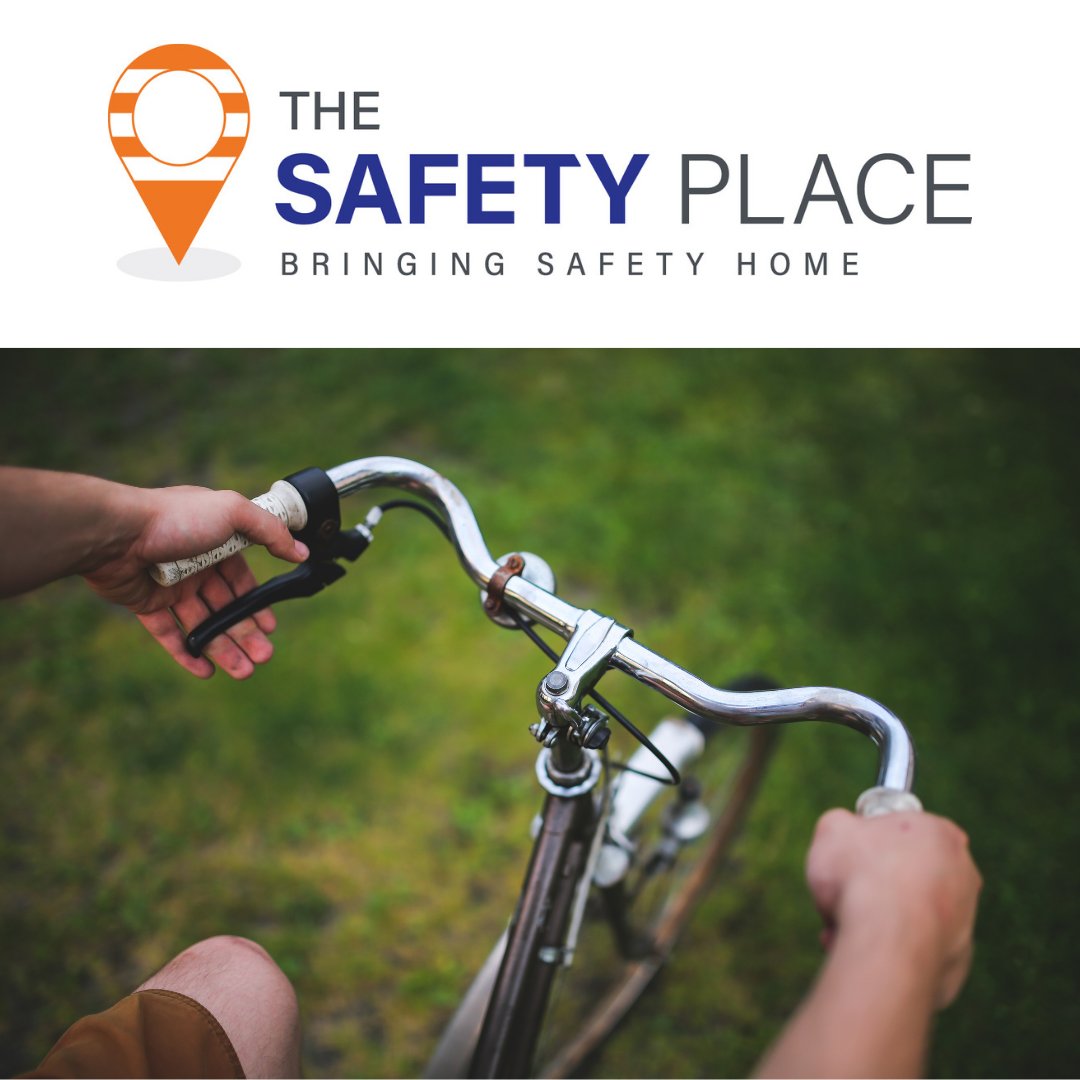 SafetyPlaceLA's tweet image. Grab your helmet, learn the hand signals &amp;amp; roll on! #YeahBike #BikeSafety #BikeMonth