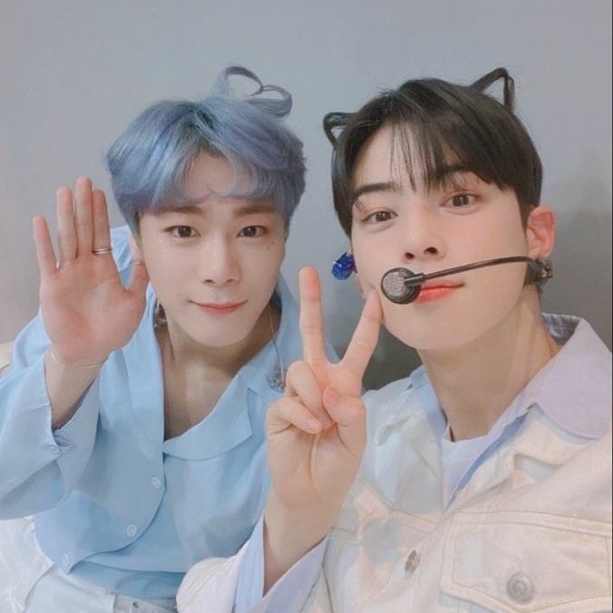 kokoxbebe's tweet photo. Renazco para felicitarle el cumpleaños a mi bff 🫣 @crxshlaughs 

Te quierowwwwwwwwww https://t.co/lsuVSXvAYB