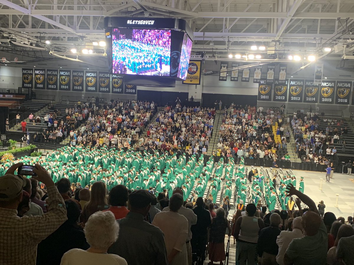 First graduation underway first <a href="/cloverhillhs/">@cloverhillhs</a> 💚💛 Congratulations, graduates! 👨🏻‍🎓👩🏽‍🎓 @ccpsinfo