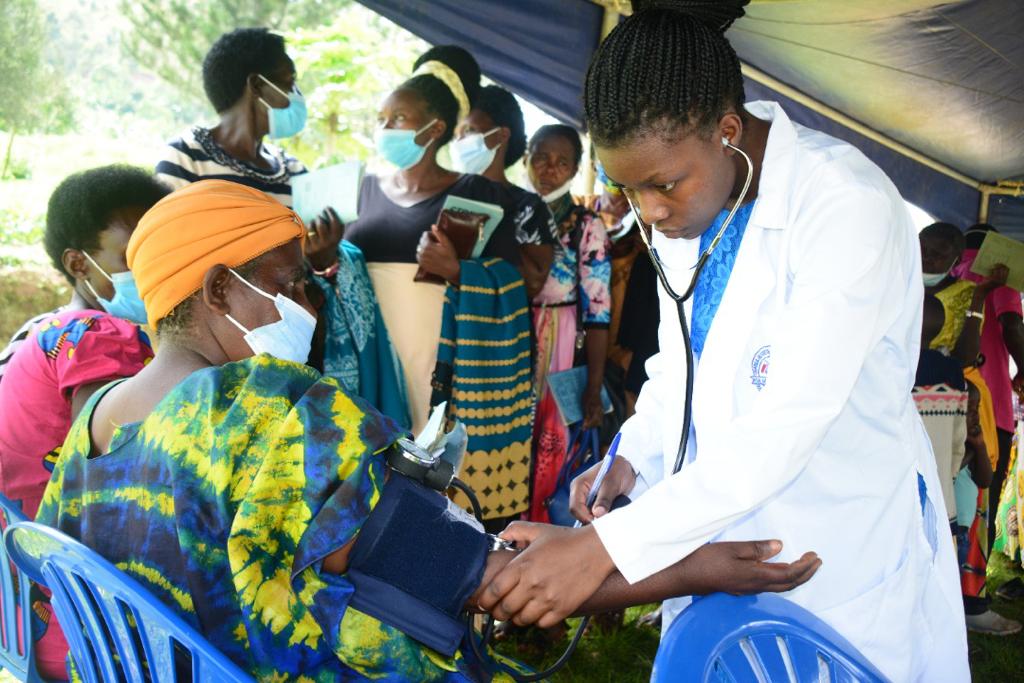 RFHAInc's tweet photo. The Rotary Family Health Days in Uganda kicked off on April 29, 2022. The scale of the program was massive and six Rotary Clubs came together to help make it a success.
#rfha #rotaryinternational #uganda https://t.co/GauRhv8SPh