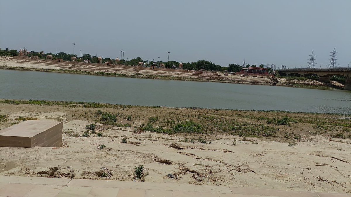 ChrisAndermann's tweet photo. Surface water sampling #HelloMonsoon started in the gangetic planes, #Nepal to Patna @GeologyDeptPU, great job Bijay! @GFZ_Potsdam @paleohydrology @basanta58_raj https://t.co/vojJiiz8Ll