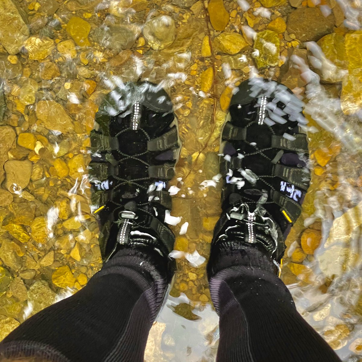 JeffreyTadlock's tweet photo. Tested it some water socks today, paired with Keen sandals. Not too bad… https://t.co/yAw9bbGzjr