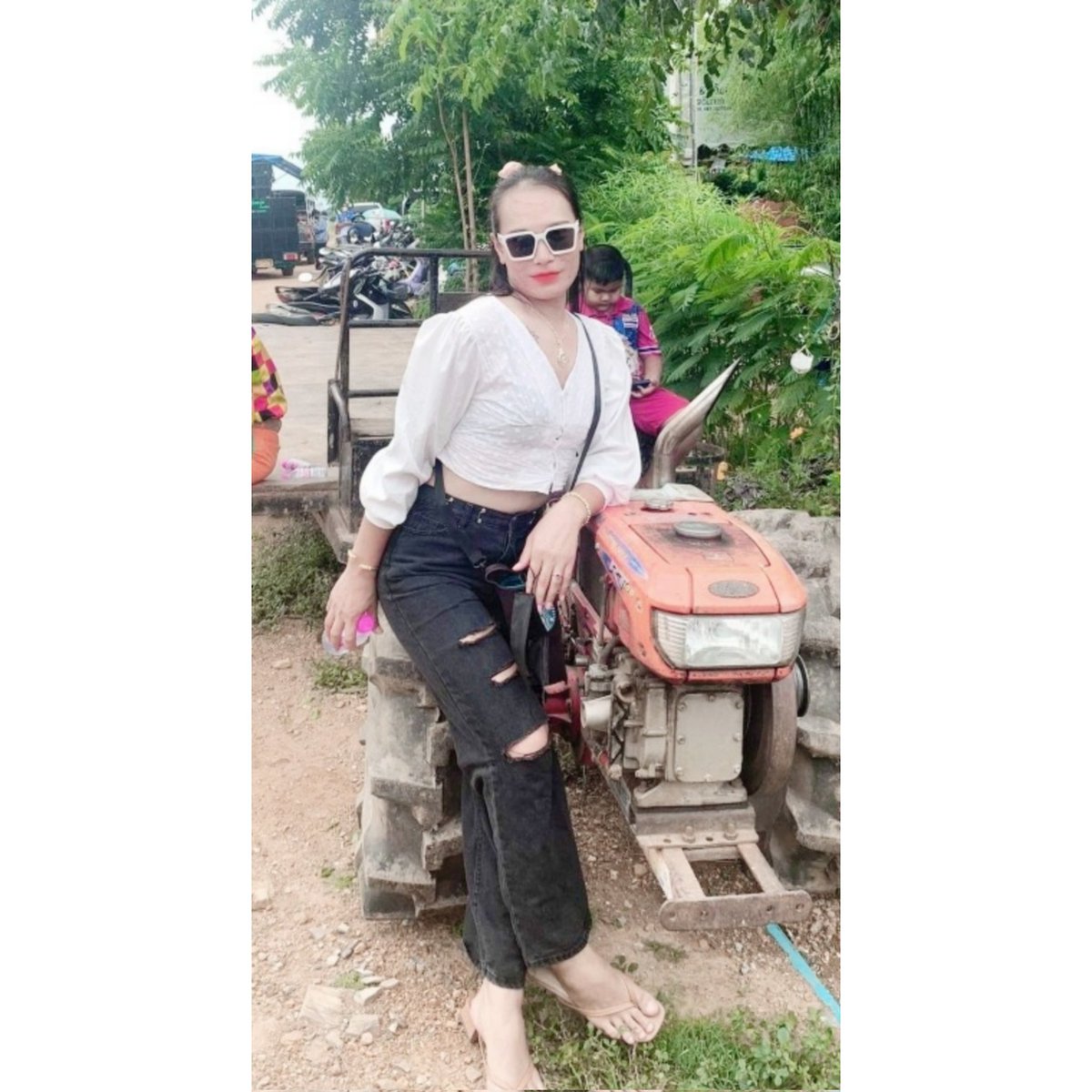 PUn4a's tweet photo. กะเทยขี้เมา😁😁😁#สาวสอง #ลพบุรี https://t.co/Jo8Ug4LDsB