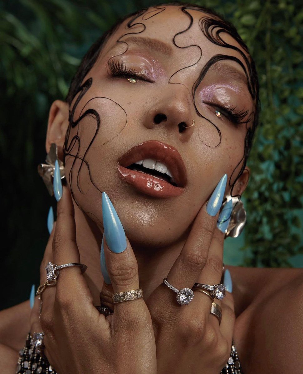 PHEAUXCOUTURE's tweet photo. tinashe for tush magazine https://t.co/2m4EYVChsP
