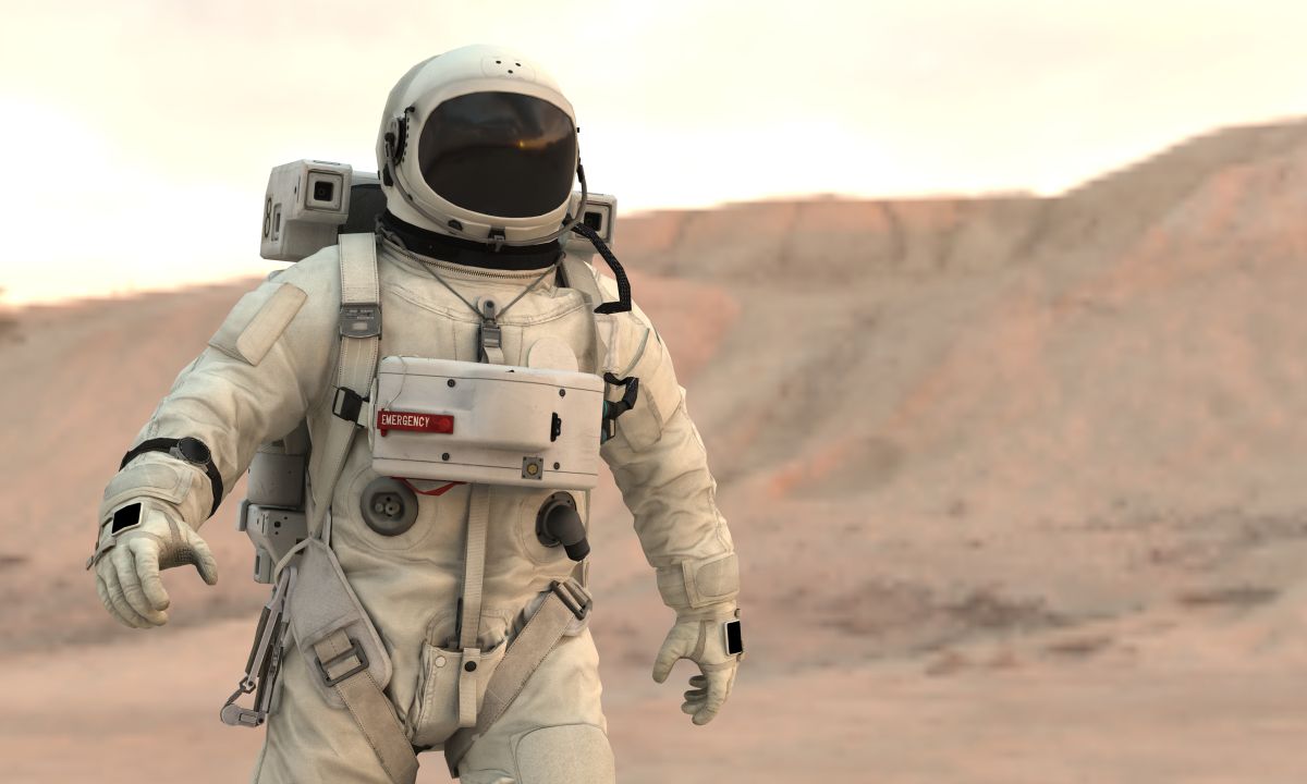 SPACE.com tweet media