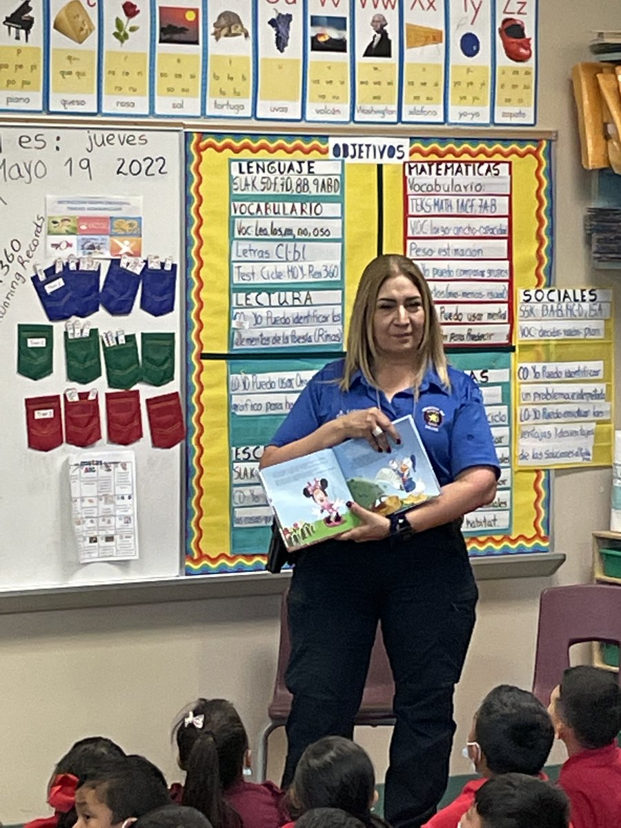 ParkPlaceWrap's tweet photo. Thank you @HISDPDCORE  for bringing our students so much fun during Storytime at @parkplacees @ParkPlaceWrap . https://t.co/0FMvkr5zxV