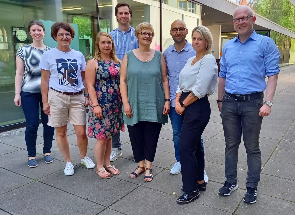 Campus-Akademie für Weiterbildung / Uni Bayreuth (@campus_akademie) on Twitter photo Das letzte Modul ist geschafft! Ein erfolgreiches Wochenende an der <a href="/uni_bamberg_of/">Universität Bamberg</a> liegt hinter den Teilnehmenden der #Weiterbildung "Betriebliches Gesundheitsmanagement". Herzlichen Glückwunsch zum mehr als verdienten Zertifikat! 👑Koop. mit: <a href="/hs_coburg/">Hochschule Coburg</a> #weiterbildung Das letzte Modul ist geschafft! Ein erfolgreiches Wochenende an der <a href="/uni_bamberg_of/">Universität Bamberg</a> liegt hinter den Teilnehmenden der #Weiterbildung "Betriebliches Gesundheitsmanagement". Herzlichen Glückwunsch zum mehr als verdienten Zertifikat! 👑Koop. mit: <a href="/hs_coburg/">Hochschule Coburg</a> #weiterbildung