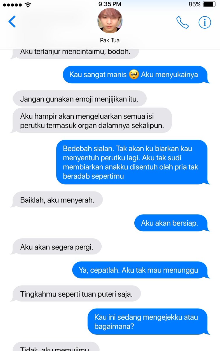 haeromiyc's tweet photo. #KASSEY — soal bermain ke kantor arakas. 
[ cw // harshword ; mention of kissing ]

; markhyuck onetweet au
© written by celle https://t.co/d1sEq5pRRW
