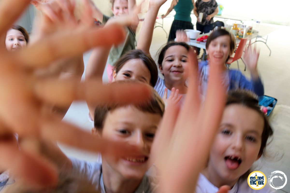 CultureOcean's tweet photo. Thanks to all participants for contributing to #OceanLiteracy, conveying #funinscience & exchanging on #OceanSciences #OceanObservation #OceanEducation!
Together with the young #OceanVoyagers taking part in the #adoptafloat program, we had a great #EMD2022 #EMDinMyCountry event! https://t.co/zu0cEsyF5D