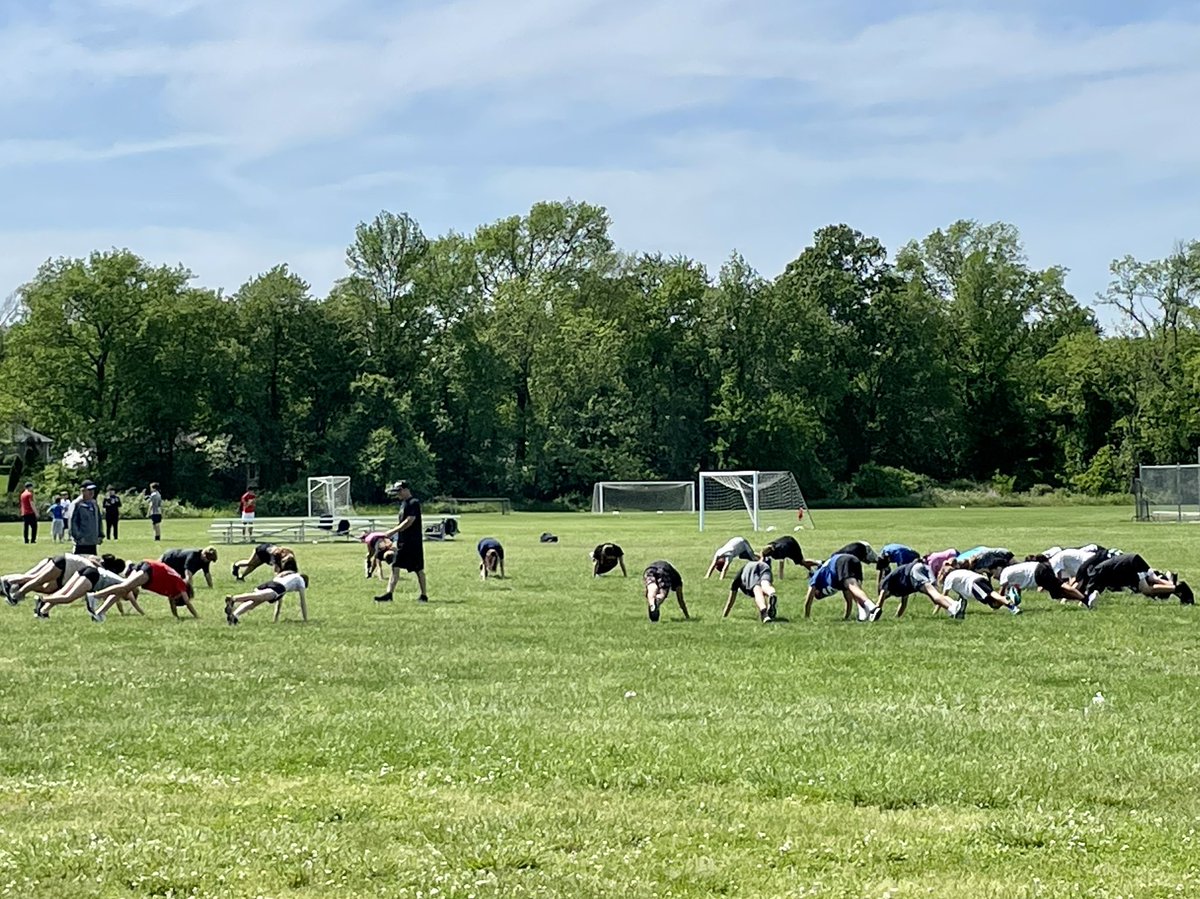MathyKathy2014's tweet photo. Beautiful Spring day for todayβs Track Team workout. π¦ πΎ #180wayslionslead #MTPSpride #Grade6Math @thorne_ms @MrsSmithTMS https://t.co/IHmq4qU4oO
