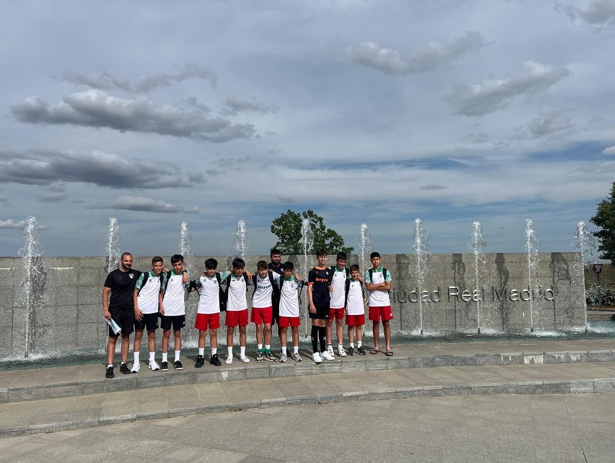 EscuelaTrival's tweet photo. 📸 Nuestros Infantiles han estado esta tarde en Valdebebas jugando amistosos contra el Real Madrid ⚽️💥. https://t.co/5KtpbBs7yt