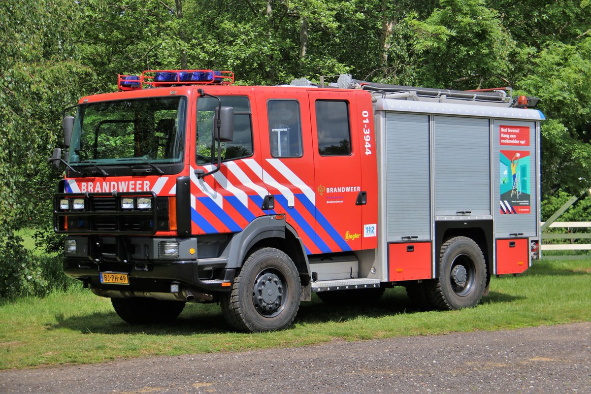 MichaelHuising's tweet photo. 4x TST van de @bosbrandweer in #Niebert
01-3941 t/m 01-3944
#peloton #50jaarbosbrandweer https://t.co/JL36wS3ibl