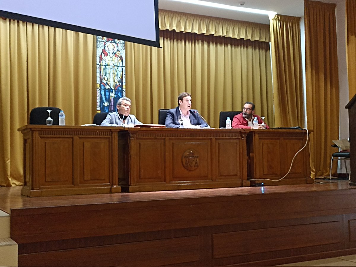 Este pasado sábado celebramos nuestro habitual encuentro de profesores de religión de la <a href="/ArchiMridaBadaj/">Archi Mérida-Badajoz</a> en la que tuvimos el placer de recibir a nuestro secretario general de educación <a href="/famayaf/">FranAmaya</a> al que le agradecemos su preocupación por nuestro colectivo.