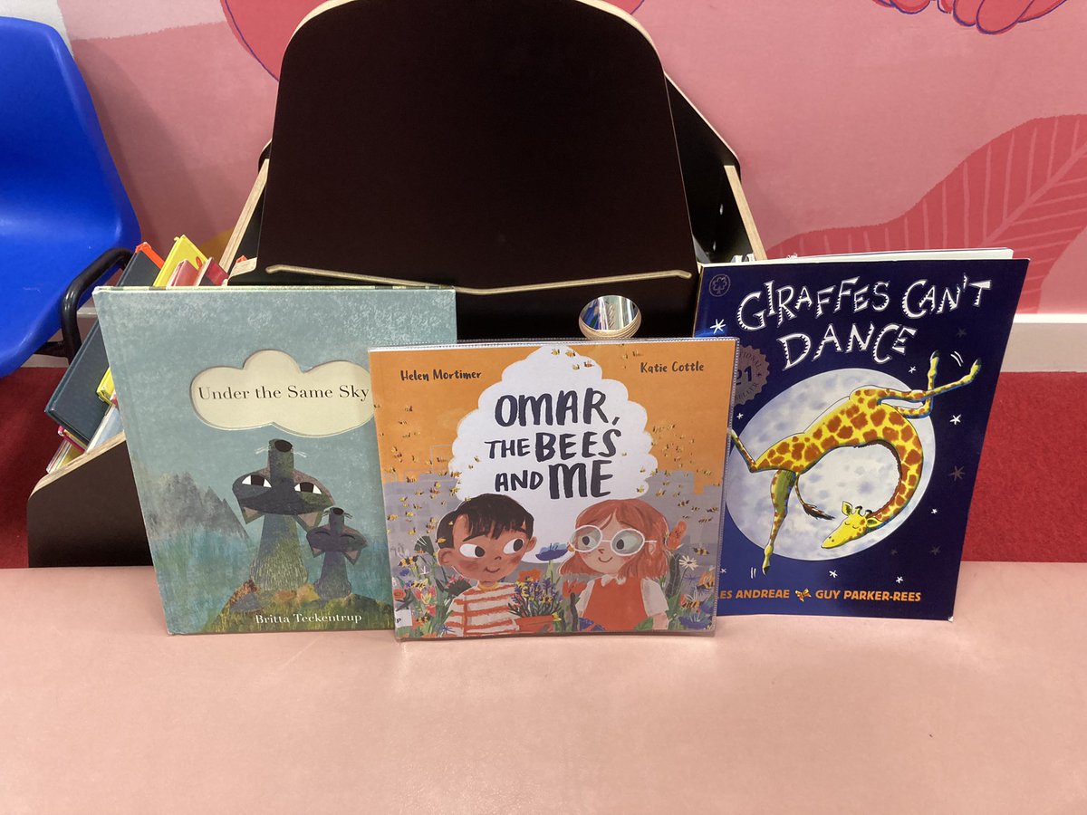 JennyHawke1's tweet photo. Celebrated #NSSM22 today in Storytime with these amazing books! @FCBGNews @BTeckentrup @katiecottle_ @GuyParker_Rees @AndreaeGiles #HelenMortimer https://t.co/XLW6He04iU