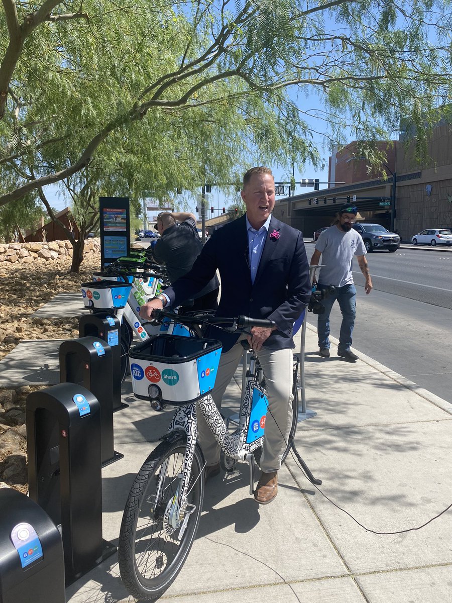 Rob Hutchinson (Hutch) tweet media