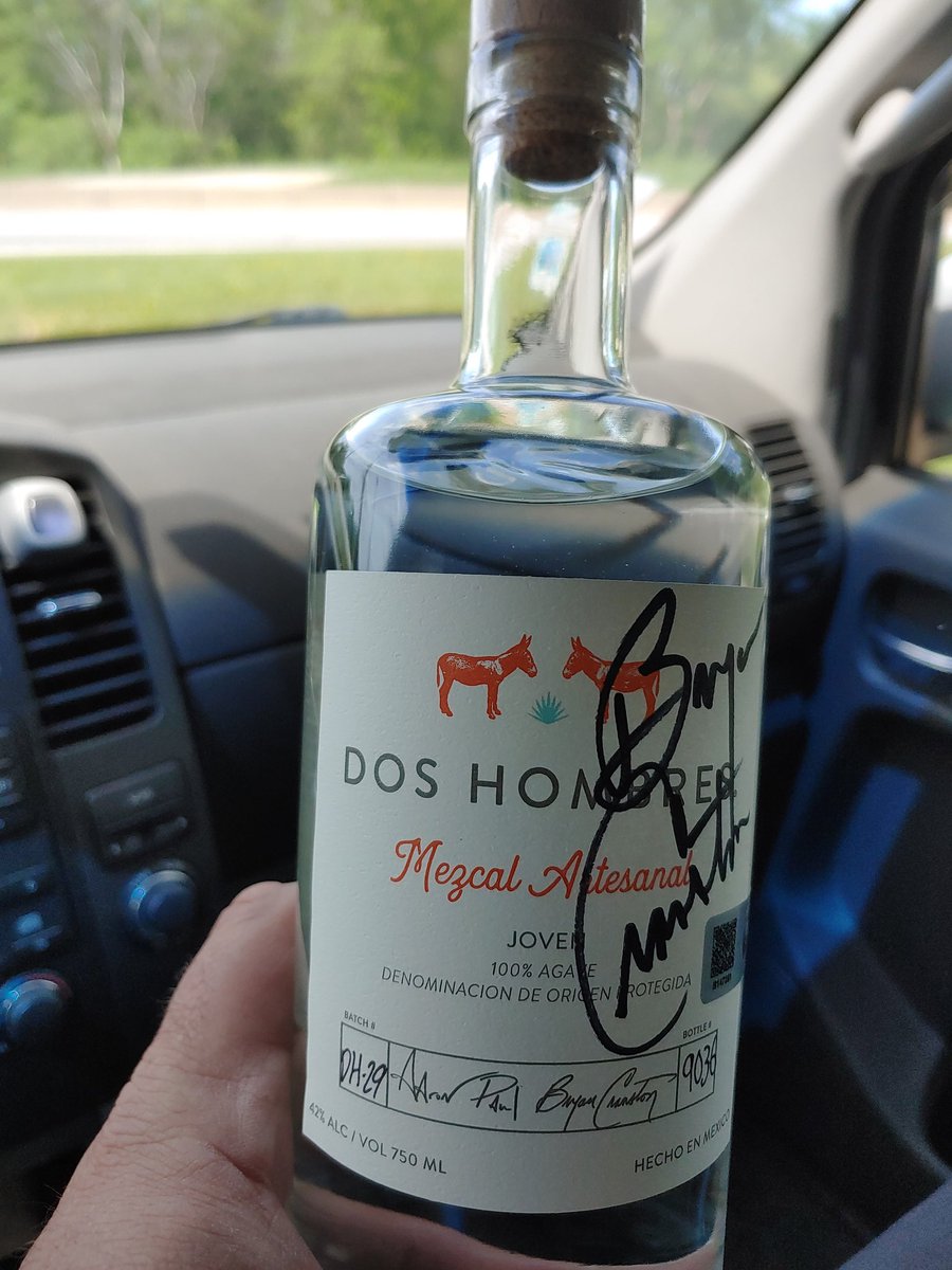 TheCorso's tweet image. Special thanks to @BryanCranston, coming to Chicago and its 'burbs to sign a bottle of #DosHombres for me on my birthday! May you achieve all you strive for!
