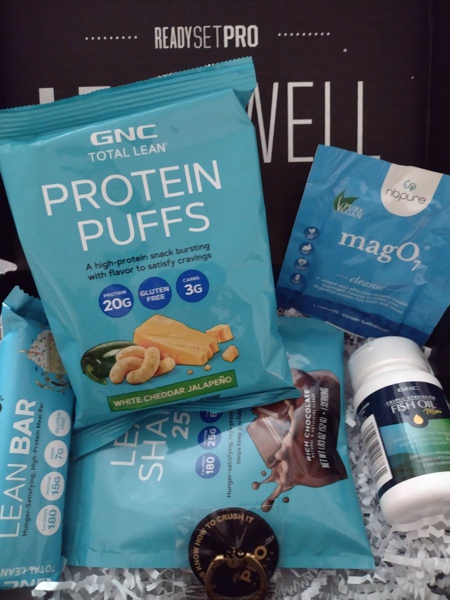 JoudielNeverSto's tweet photo. My #GNCPROBOX 💪💪 https://t.co/c9lixwqvH9