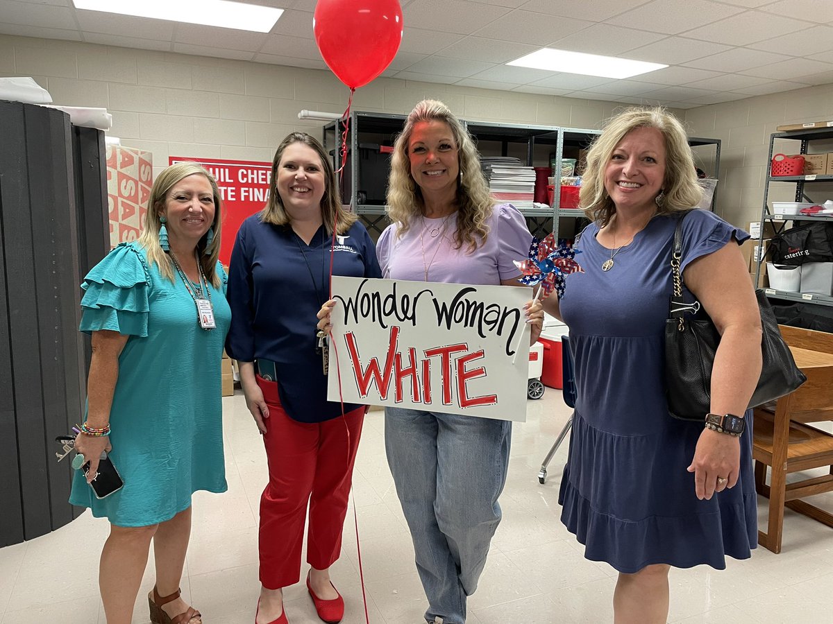 TISD_SS's tweet photo. We love to celebrate amazing educators like the @TISDTHS USH team!  They increased STAAR scores in all areas! Congrats To the team and students! @TISD_SS @TomballISD https://t.co/7sOrLW7Su1