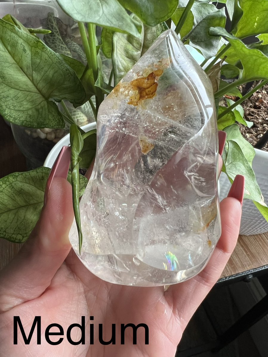 IconicThreadsCo's tweet image. Check out this flame shaped Quartz stone we added to the website. 
Get one at iconicthreadscc.com

#iconicthreads #beiconic #weareiconic