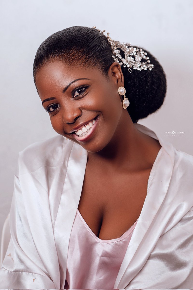 fameevents_'s tweet photo. YOU want to know who I'm in love with, Read the FIRST word.
#Traditional weddings
#Introduction photography 
#Fame Events experience 2022. https://t.co/bZu6q0h9Yu