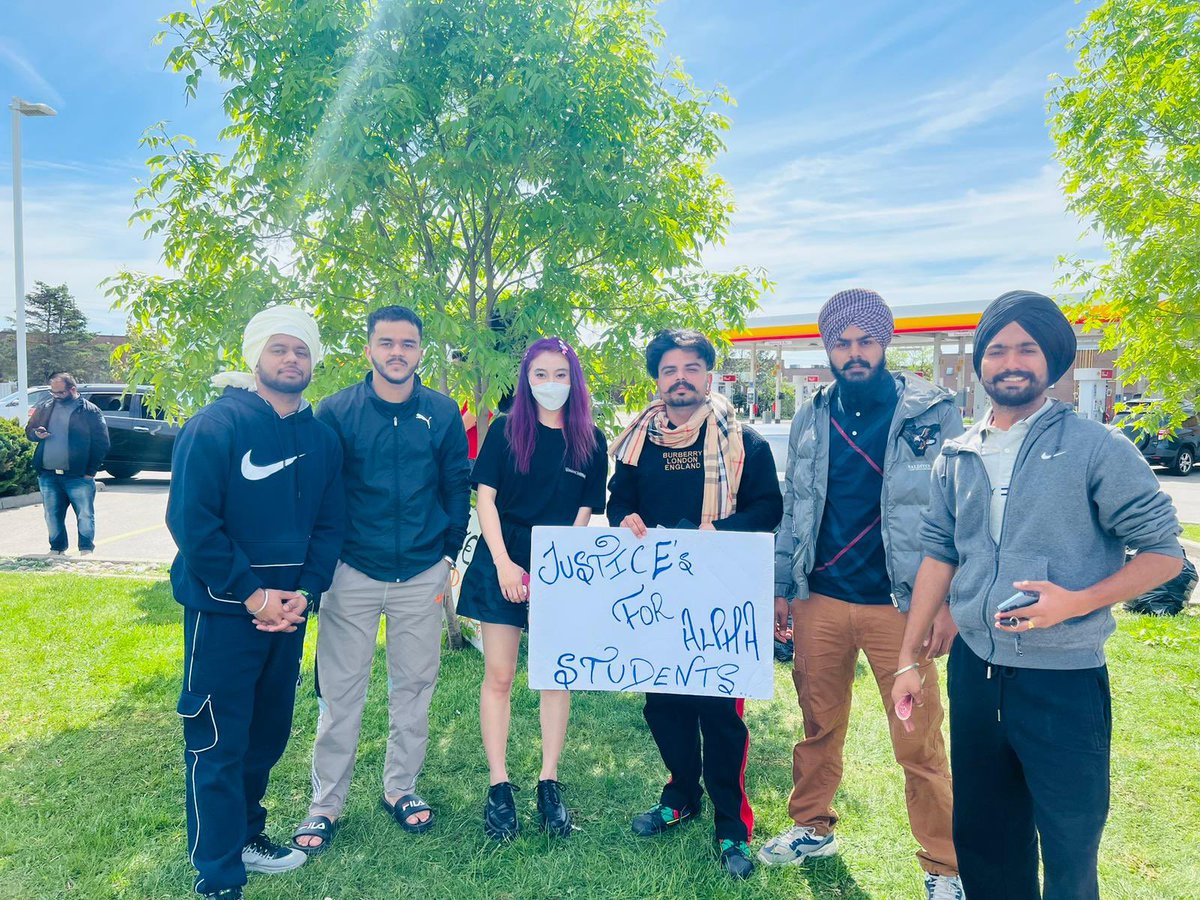 Sing18Karansher's tweet photo. #justiceforalphastudentscarborough #internationalstudents https://t.co/Gt8H2wxm0p