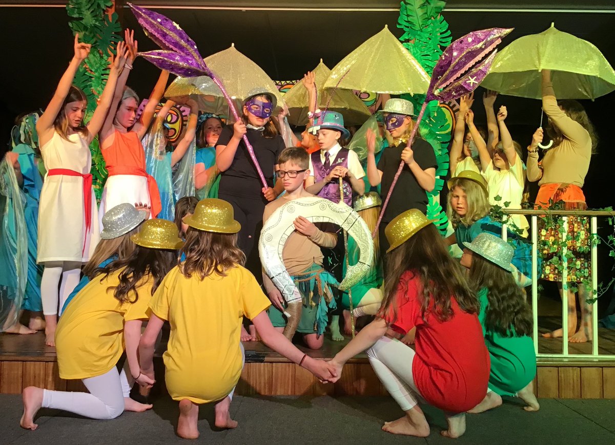 AlvertonCW's tweet photo. We had a great afternoon practising in costume for tomorrow's dress rehearsal in front of the school. It is looking and sounding amazing! @alvertonschool https://t.co/uTxmdxxepw