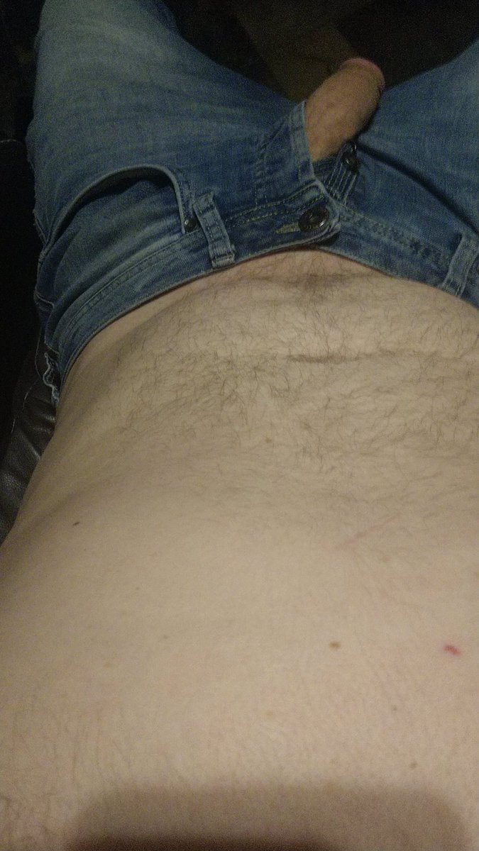 Hugh03717538's tweet photo. Appreciate some retweets if you like. ππ
#commando #nounderwear #freeball #freballin #freeballing #hungmen #hungdicks #hungdad #dadbod https://t.co/GgTxTjlzMO