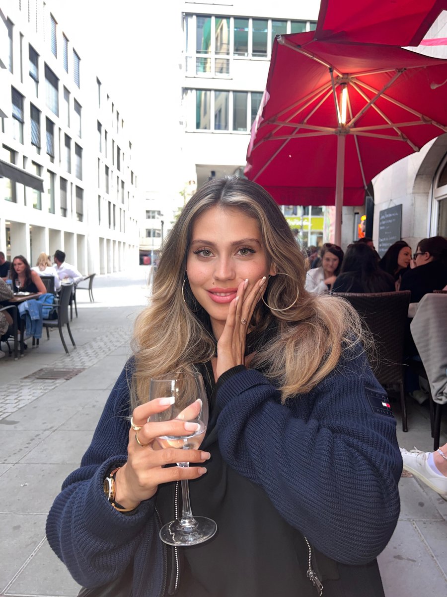 Raissamarques tweet media