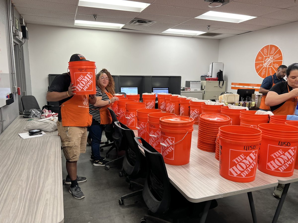 Chrissy miranda tweet media