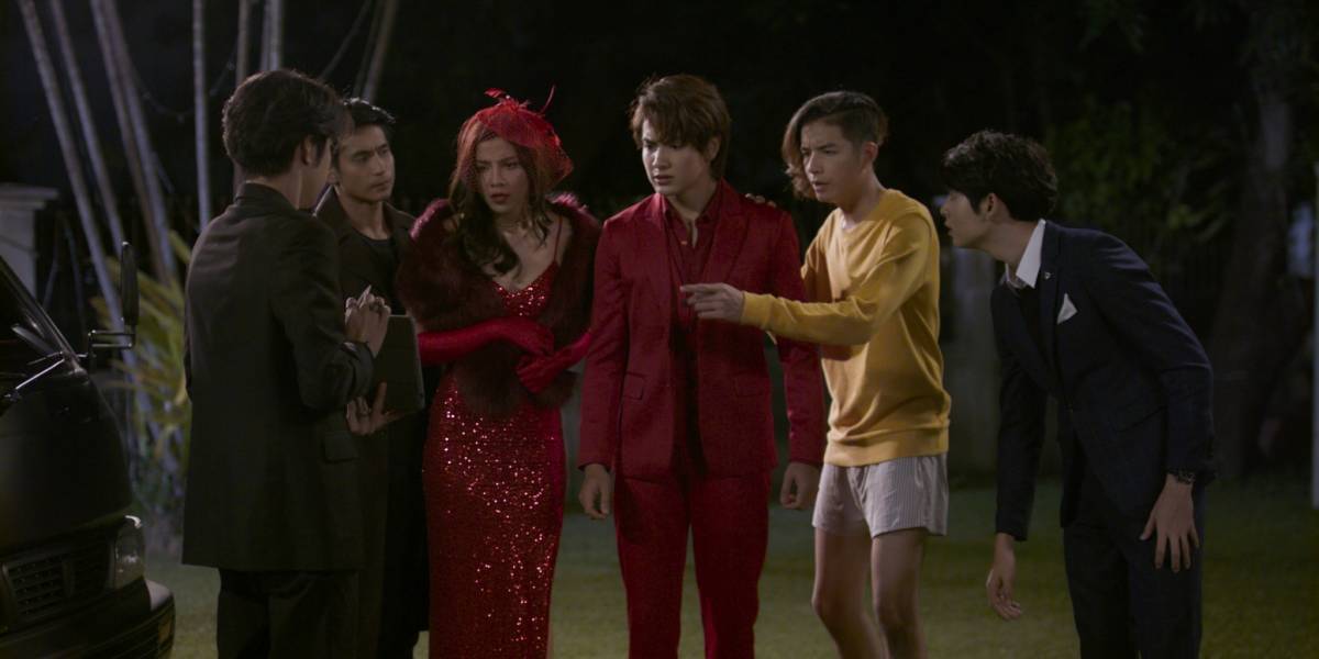 STARSOCIETY_TH's tweet photo. เรื่องย่อแบบสั้น  Mafia The Series: Guns &amp; Freaks (มาเฟียเดอะซีรีส์ ปืนกลและคนเพี้ยน) EP6
ออกอากาศวันพฤหัสบดีที่ 26 พฤษภาคม 2565 เวลา 23.00 น. ทางช่อง GMM25 
https://t.co/DsiuXbL8K3

#MafiaTheSeries #มาเฟียเดอะซีรีส์ #ปืนกลและคนเพี้ยน #SLAPMONSTER https://t.co/MSvaD4CIlT