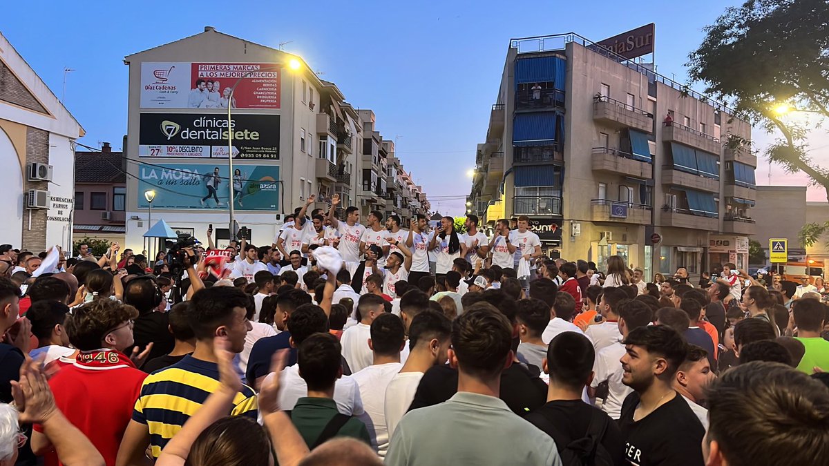 UTRERACD's tweet photo. ⛲️ 🏆 𝐔 𝐓𝐑𝐄 𝐑𝐀 👏🏼👏🏼👏🏼👏🏼👏🏼

#75RazonesParaSoñar | #SeamosUno https://t.co/EcvmR3JH8r