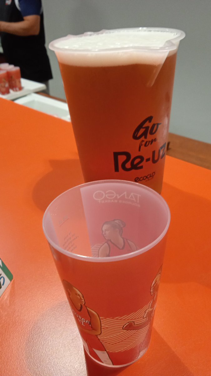 Damien4118's tweet photo. Comme dirait ma femme : "ça rentrera jamais !"
@BourgesBasket #AllezTango #FierteTango https://t.co/UfkKSvXuYZ