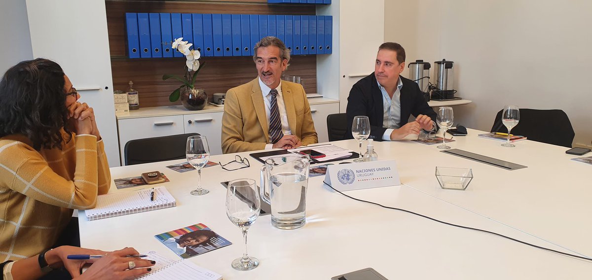 PabloRuizHiebra's tweet image. Hoy presentamos un balance del 2021 a socios del sector privado. Conversamos sobre asuntos de interés común: modelo de producción sostenible, finanzas sostenibles, igualdad de género, el futuro de Uruguay @PactoglobalUY @Uniondeexport @ONUUruguay