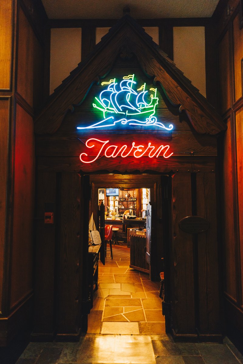 Sail on over and try our new Lunch and Dinner Menu in Ship Tavern at the #BrownPalace Hotel. Visit our website to view our delicious dishes curated by our Executive Chef Kim Moyle. Book a reservation on OpenTable. 😋 

brownpalace.com/dining/restaur…