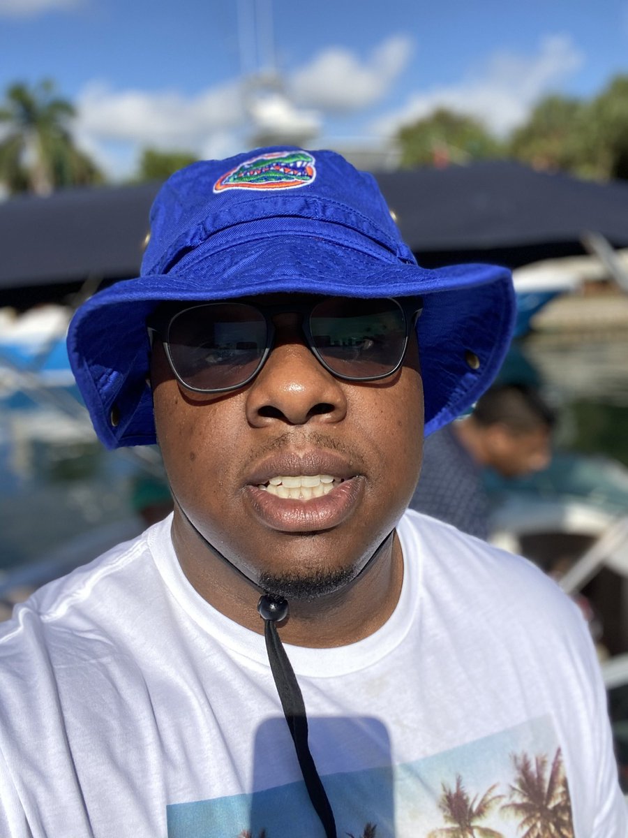SpeaksTechnical's tweet photo. @ParissAthena IT Services Manager ⚓ https://t.co/40SiTNBvXy