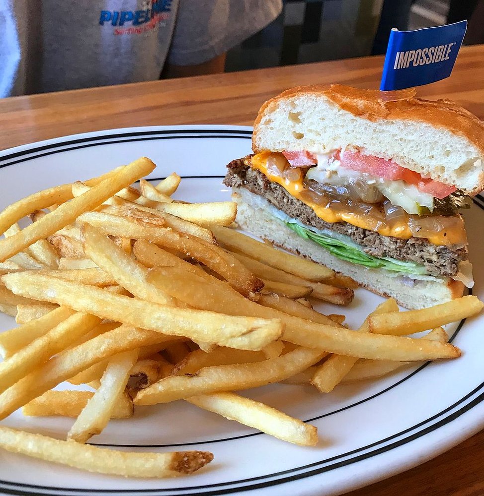 Meatless Monday is a whole lot tastier with our Impossible Burgers! 🌱😋

📸: Gary W. via Yelp

#maverickjacks #burlingameca #burlingameeats #bayareafoodie #burlingamecalifornia #burlingametakeout #burlingamefoodie