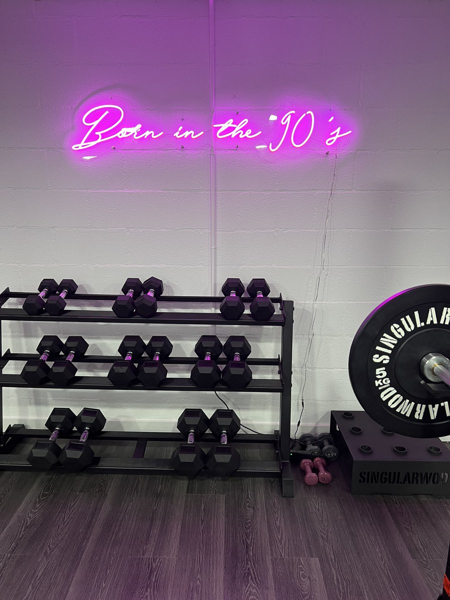 MIREYITA tweet media