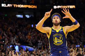 chs_sem's tweet photo. Assisting the Golden State Warriors is Klay Thompson, he is 32 and is trying to add another ring to his fingers. Check it out on June 2nd and June 19th. #NBAPlayoffs #nba @NBA @espn #finals https://t.co/0yc1fPXGKz